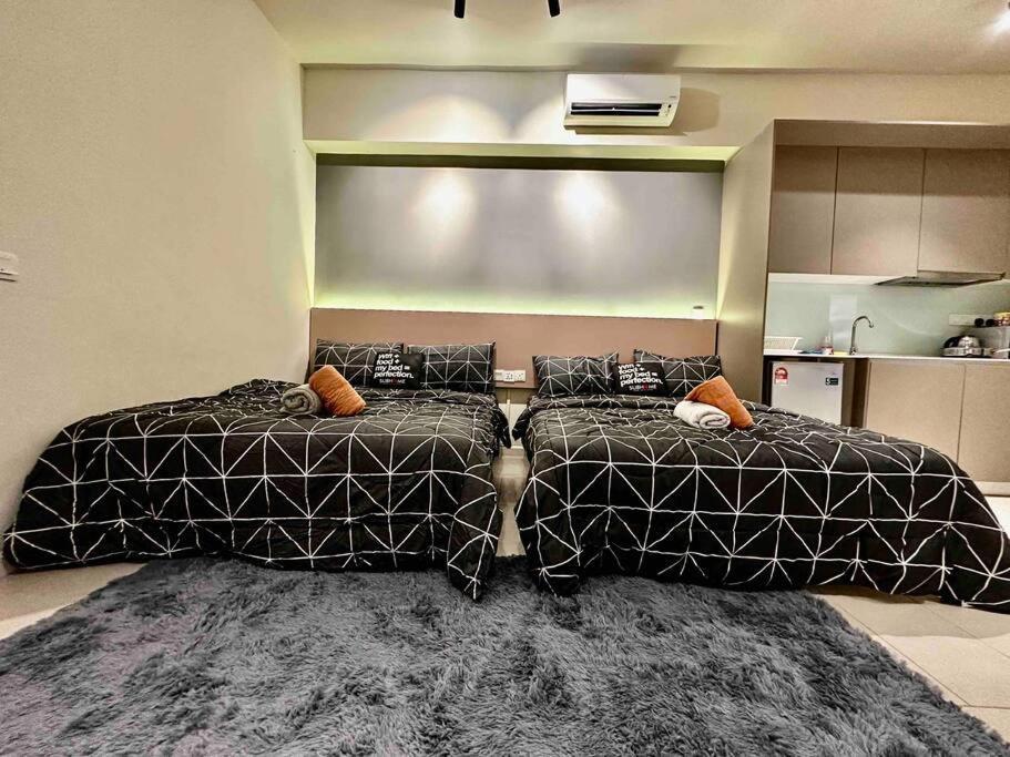 Luxury Stay-Tamarind Suite Cyber Сиберджая Екстериор снимка